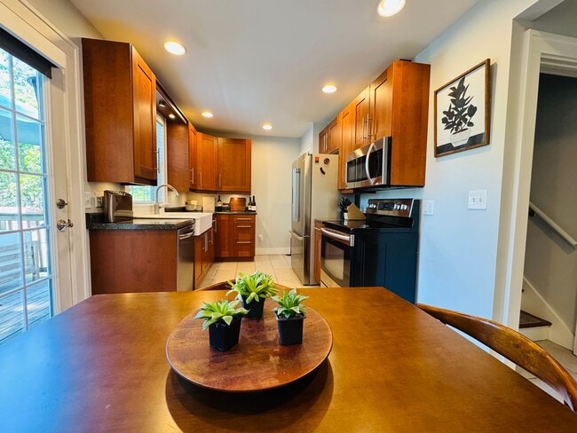 Building Photo - East Grand Rapids Gem: 4-Bedroom, 2-Bath U...