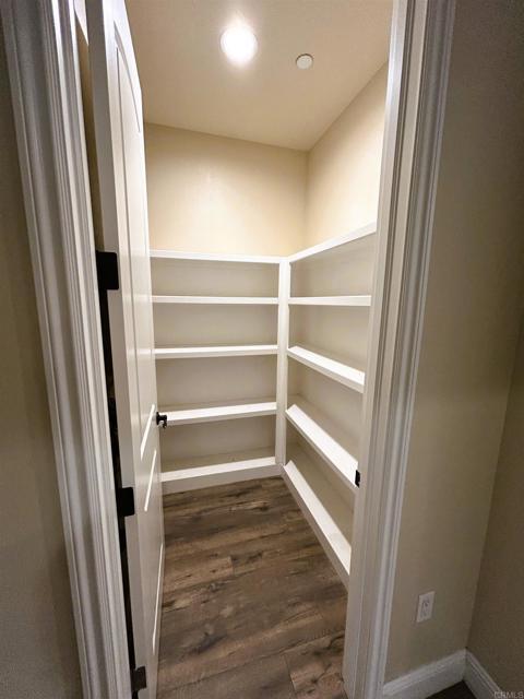 Building Photo - 2400 Kauana Loa Dr