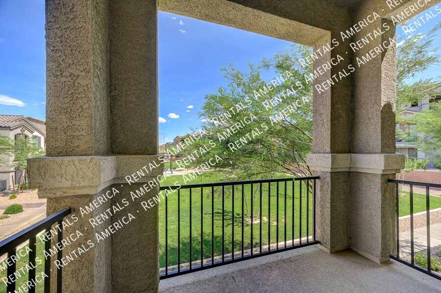 Building Photo - 650 Vetiver Ln