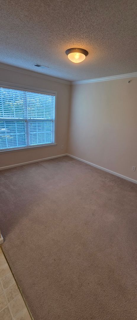 Building Photo - 130 Shallowford Reserve Dr