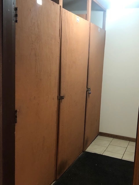 Building Photo - 9429 S Kenton Ave