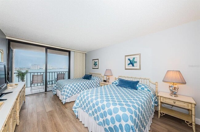 Building Photo - 6218 Palma Del Mar Blvd S