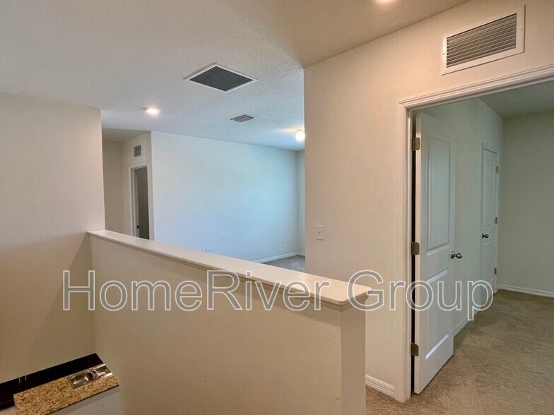 Building Photo - 9232 Watolla Dr