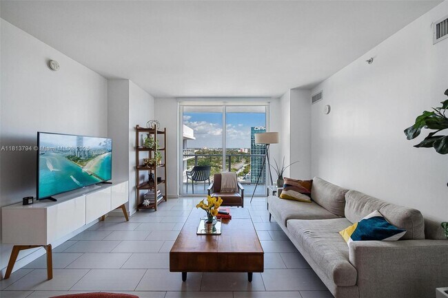 Building Photo - 4250 Biscayne Blvd