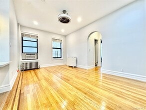 Building Photo - 225 Bennett Ave