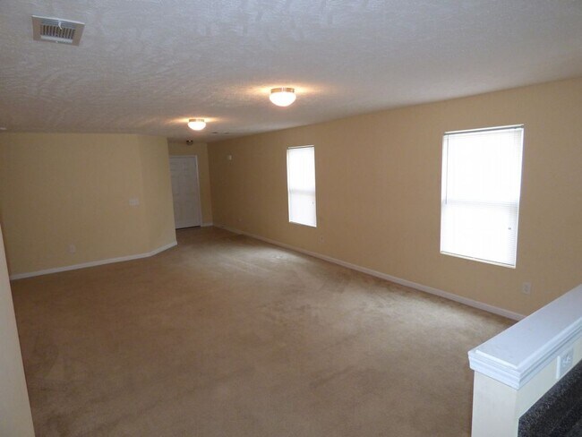 Building Photo - LARGE 3BR Home Blackman School Zone