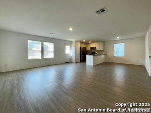 Building Photo - 9839 Butte Crk