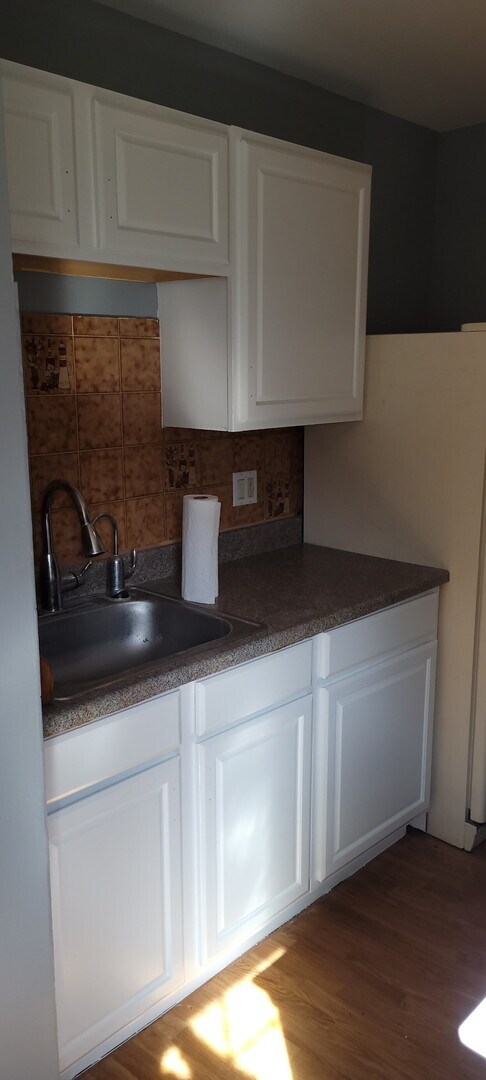Building Photo - 307 Somerset Ln