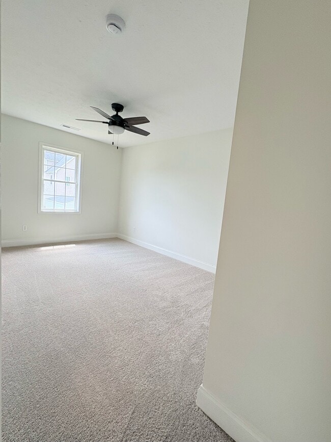 Building Photo - 129 Forever Ct