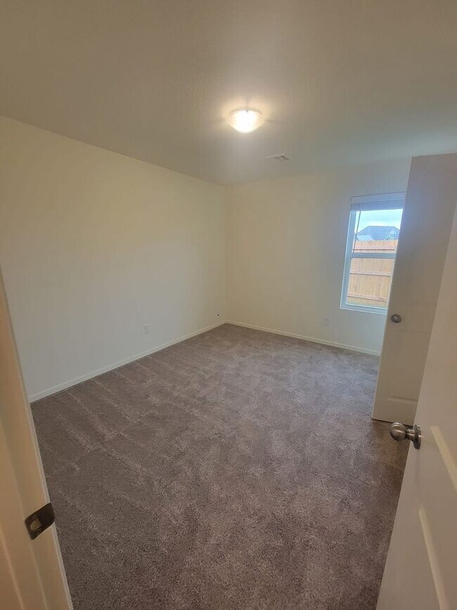 Building Photo - Brand new 4 Bed 2 Bath Simmons Home! Be th...