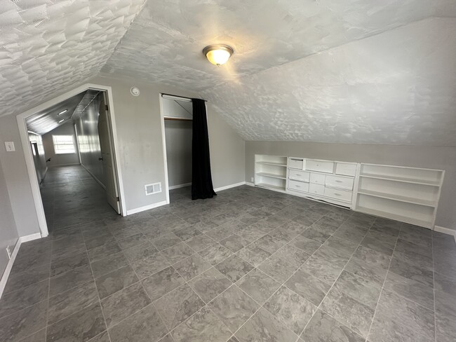 Building Photo - 2903 Knight Ave