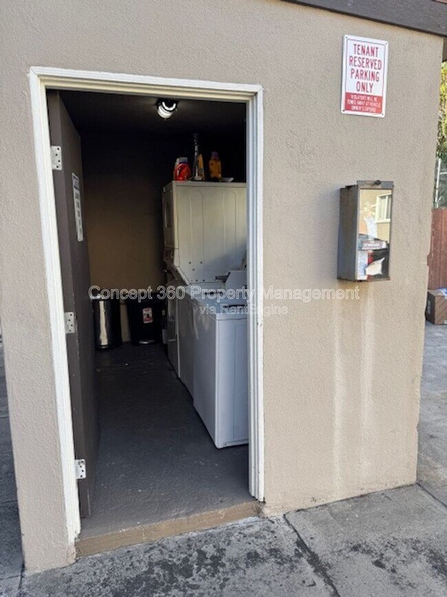 Building Photo - 9850 Arkansas St