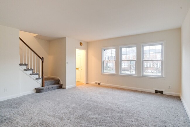 Building Photo - 1809 Glen Ridge Rd