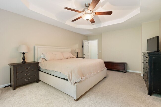 Building Photo - Beautiful 3-Bedroom Townhome in North Raleigh