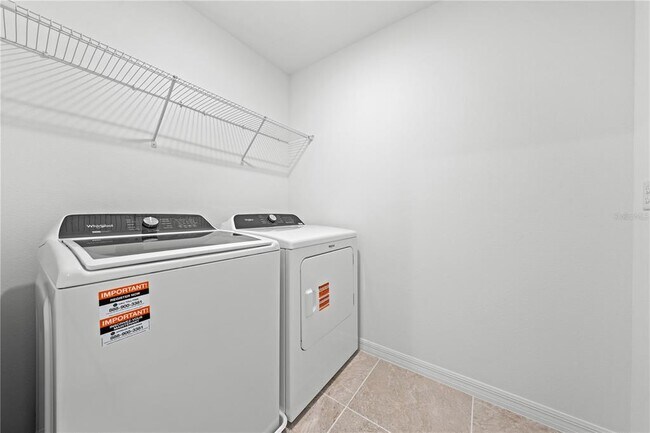 Building Photo - 11240 Blue Bay Dr