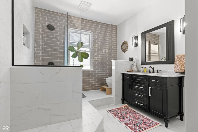 Building Photo - 1401 Marlowe Ave