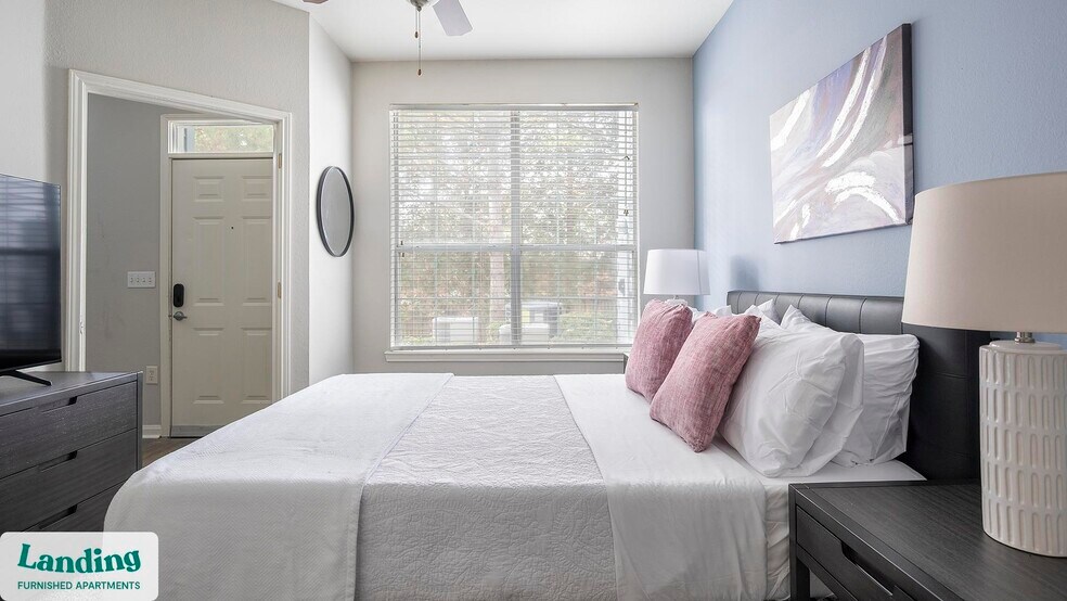 Building Photo - 261 Veterans Pkwy