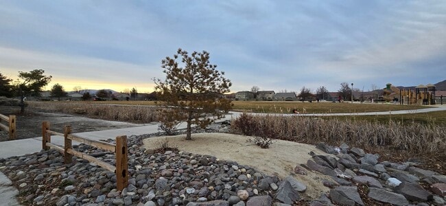 Building Photo - Beautiful South Meadows Home For Rent