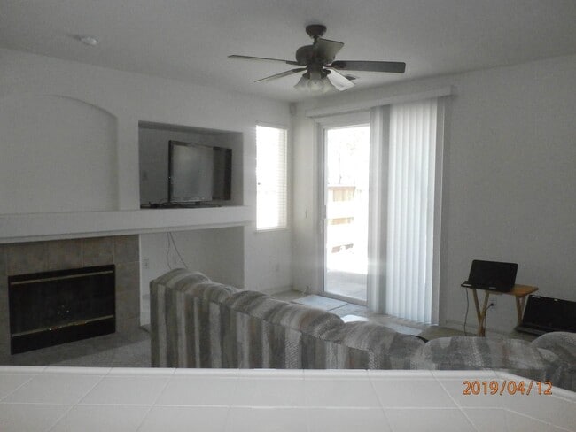 Building Photo - Very Cozy N.Natomas Single Story 4/2!  (Please read entire ad prior to requesting an appointment)