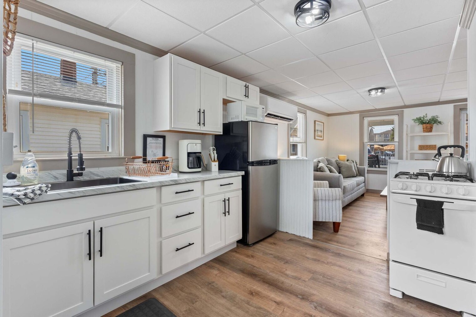 Building Photo - 2 Island Path