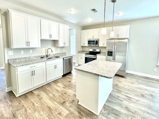 Building Photo - Now Leasing a 4-Bedroom 2.5 Home In Somerville, TN. Availalbe NOW!