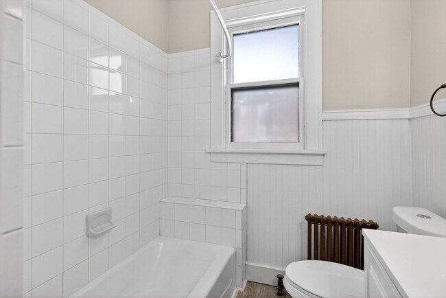 Building Photo - 93 Homestead Ave