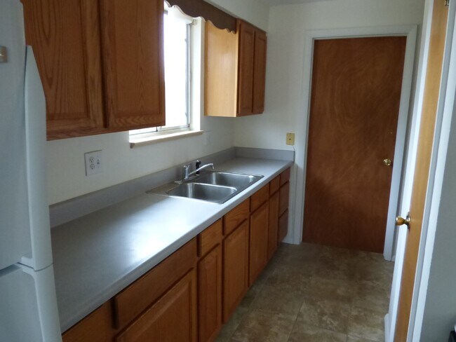 Building Photo - Beautiful 2BR/1.5BA Duplex in Wheat Ridge!