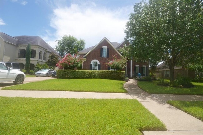 Building Photo - 7902 Silent Forest Dr