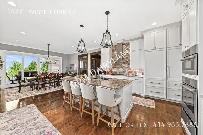 Building Photo - 1626 Twisted Oak Ct