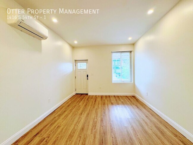 Building Photo - 1416 S 54th St