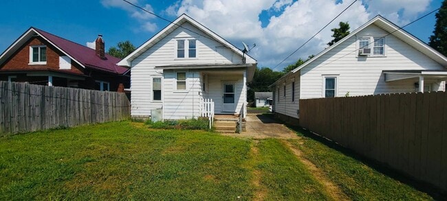 Building Photo - 1029 10th St