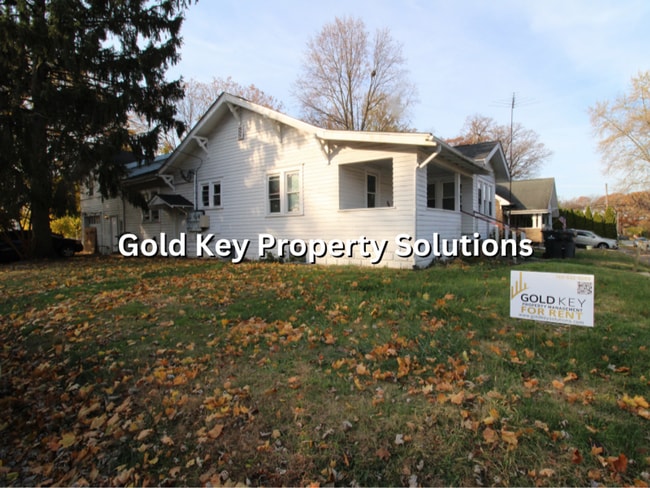 Building Photo - 631 High St