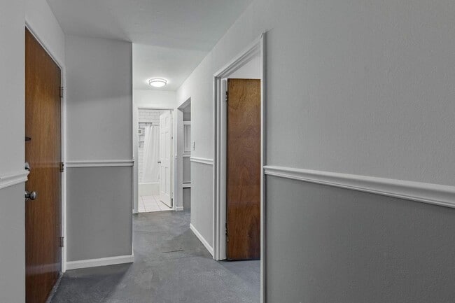 Building Photo - 2655 W 47th St