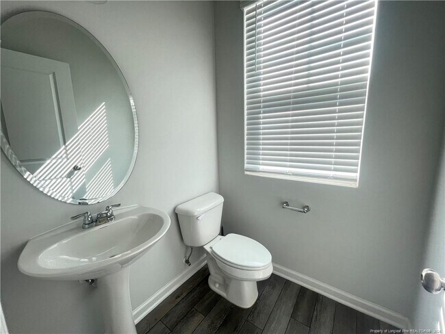 Building Photo - 4923 Southern Magnolia Dr