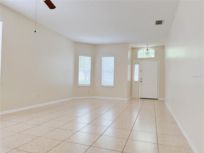 Building Photo - 4932 Bellthorn Dr