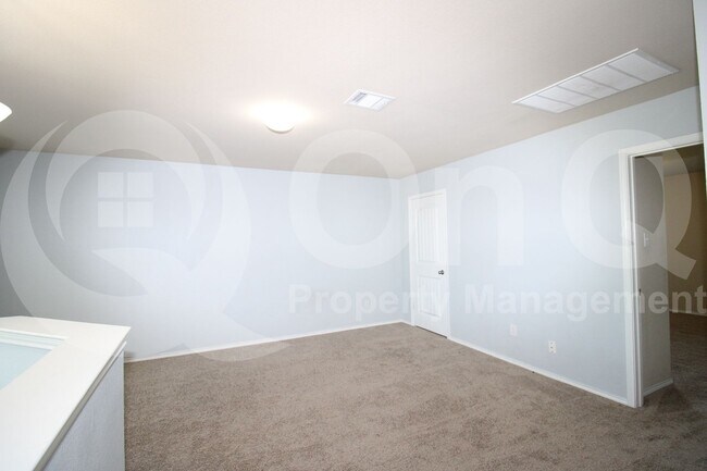 Building Photo - 1115 Quartz Trl