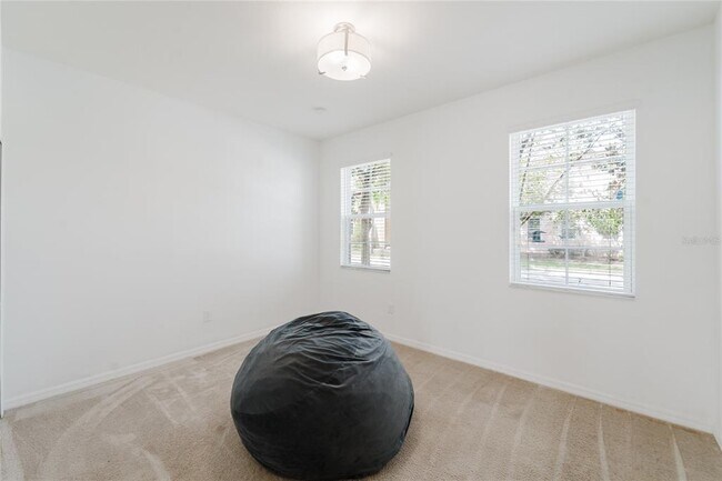 Building Photo - 851 Las Fuentes Dr