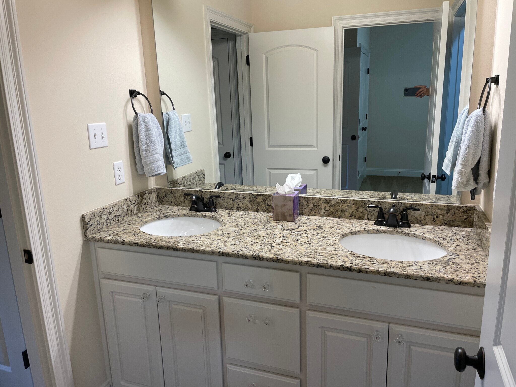 2nd bath - 20175 Kingland Dr