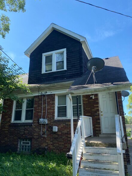Building Photo - 7711 Buhr St