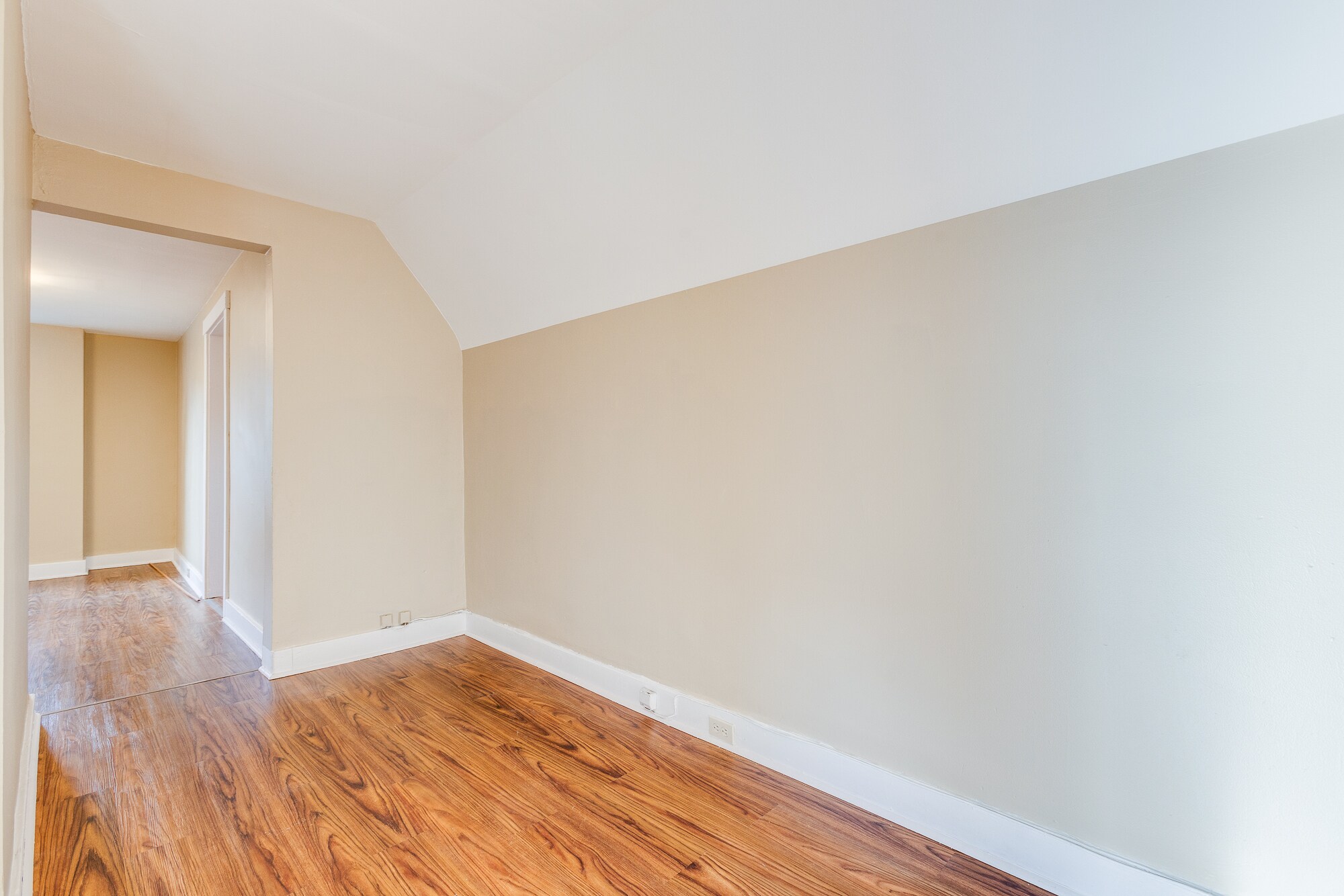 Building Photo - 1166 South Ave