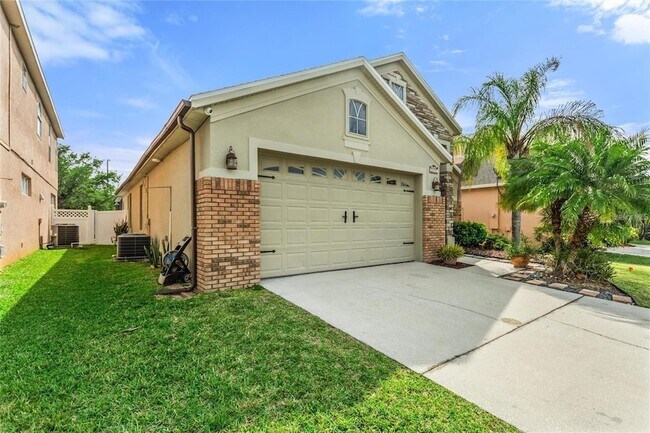 Building Photo - 15031 Huntcliff Park Way
