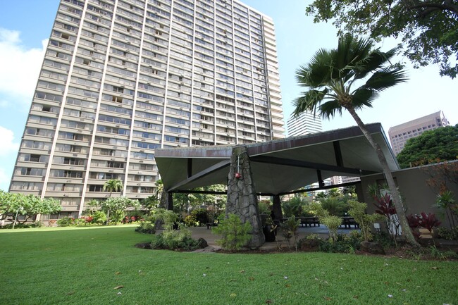 Building Photo - Kukui Plaza- Diamond Head Tower Renovated ...