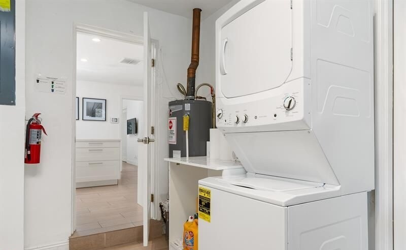 Building Photo - 2409 NE 22nd Terrace