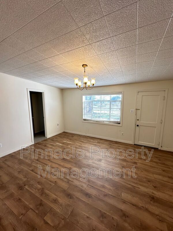 Building Photo - 3207 Grape Creek Rd