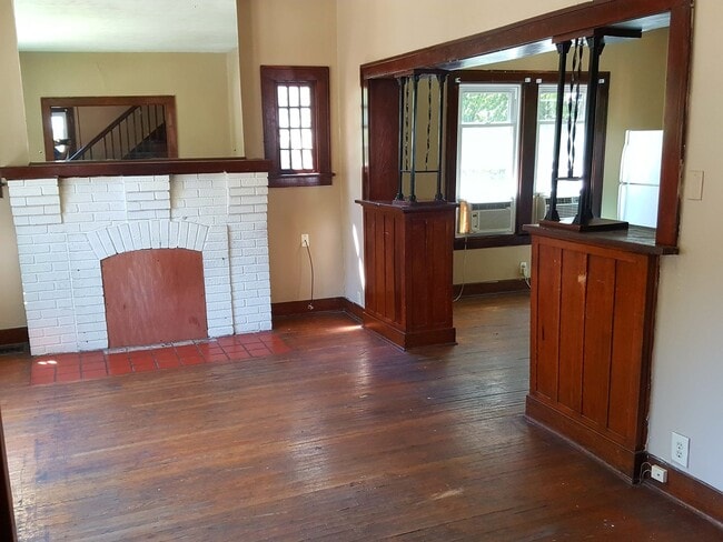 Building Photo - 2nd and Lincoln - August 2026