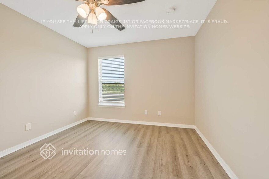 Building Photo - 2233 Victoria Falls Dr