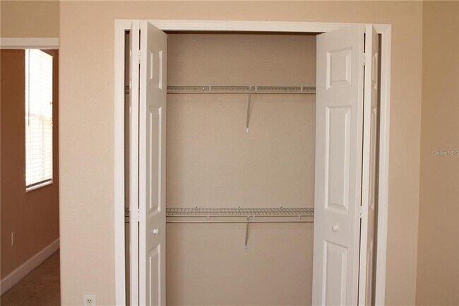 Building Photo - 3590 Parkridge Cir