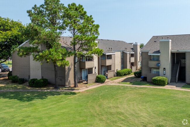 Primary - Bristol Park Apartments