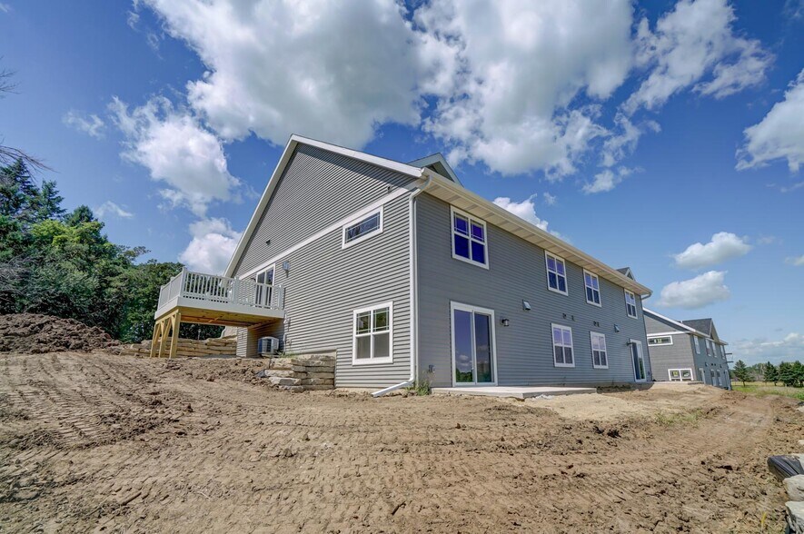 Building Photo - 400 Odyssey Ct