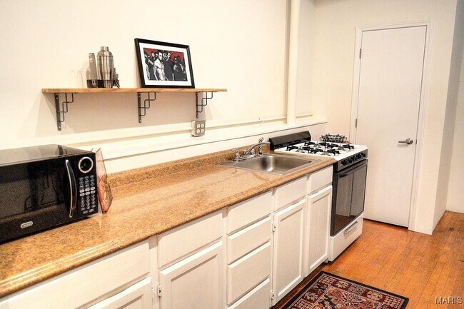 Building Photo - 1709 Washington Ave